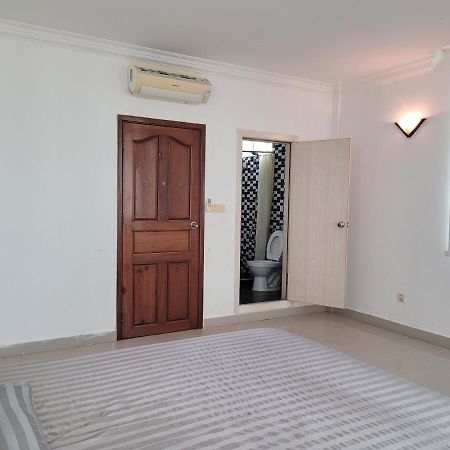 Yana House Phnom Penh Hotel Ngoại thất bức ảnh