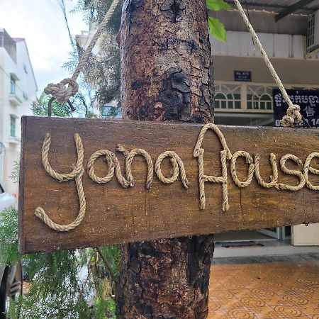 Yana House Phnom Penh Hotel Ngoại thất bức ảnh
