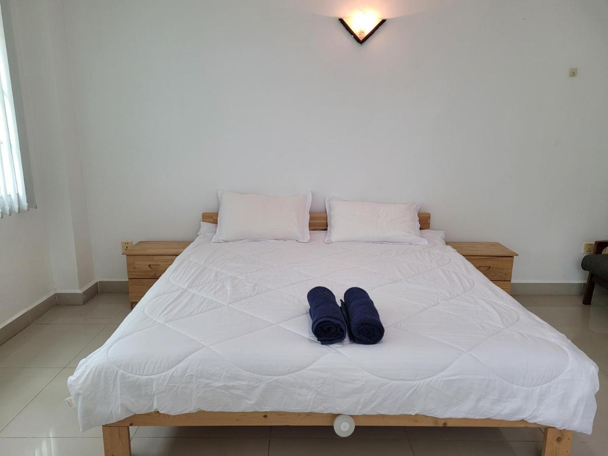 Yana House Phnom Penh Hotel Ngoại thất bức ảnh