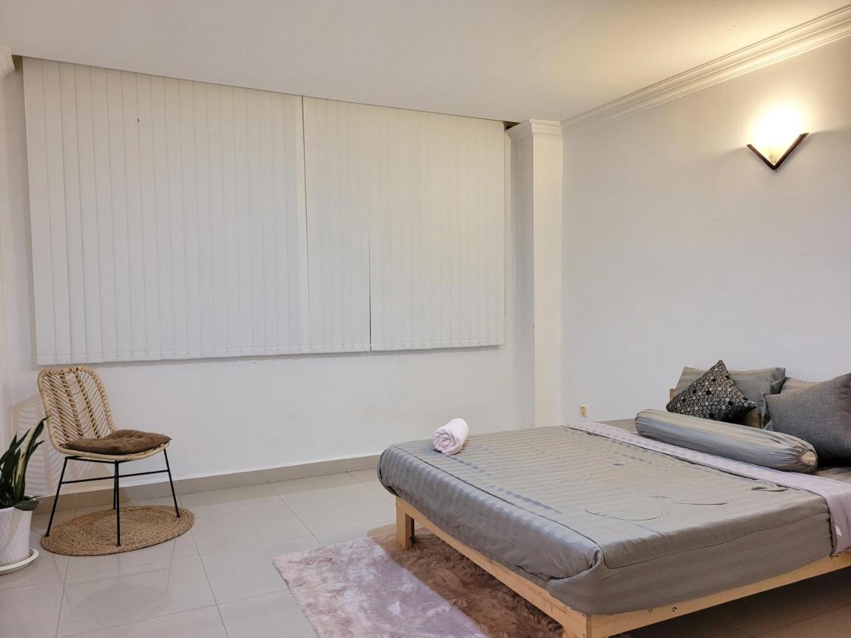 Yana House Phnom Penh Hotel Ngoại thất bức ảnh