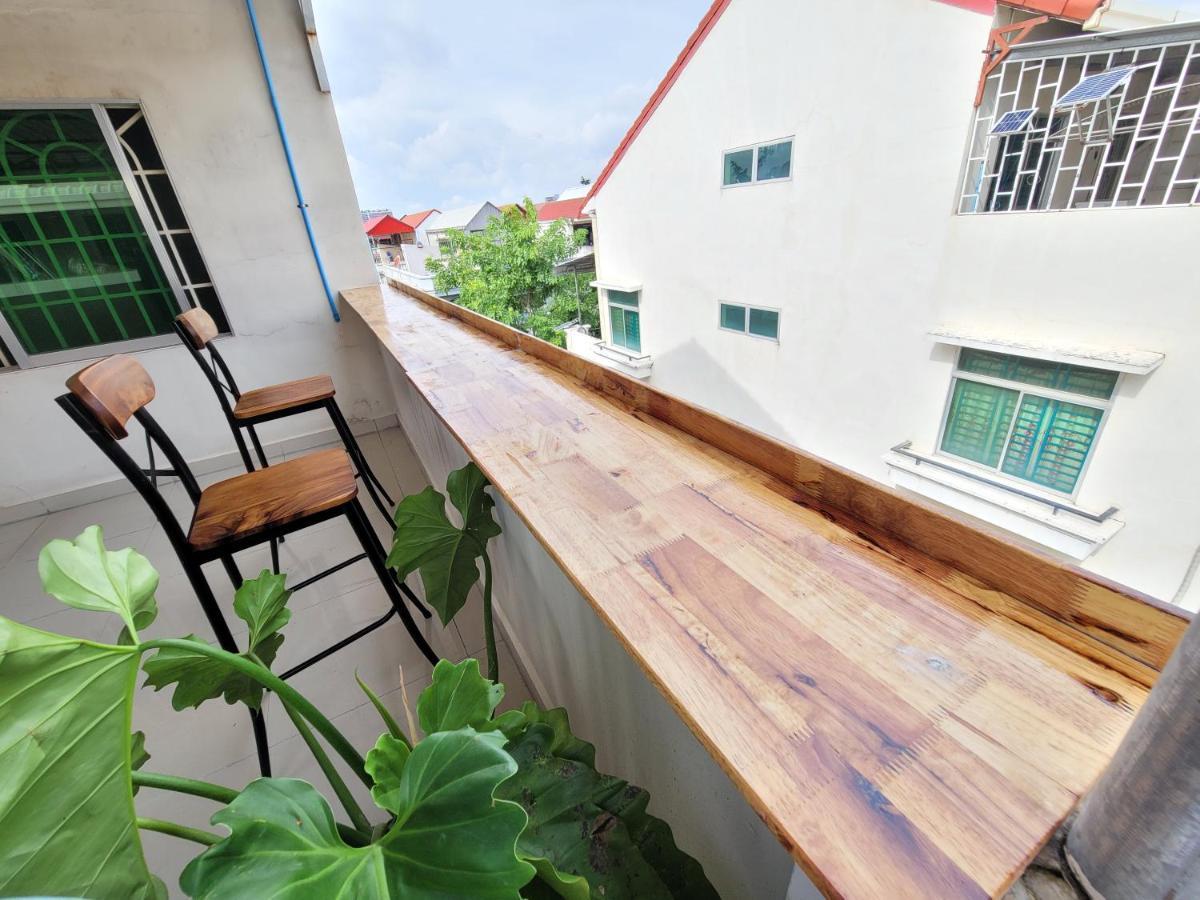 Yana House Phnom Penh Hotel Ngoại thất bức ảnh