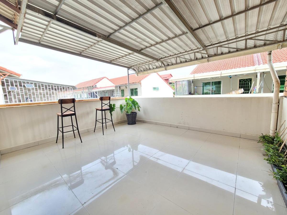 Yana House Phnom Penh Hotel Ngoại thất bức ảnh